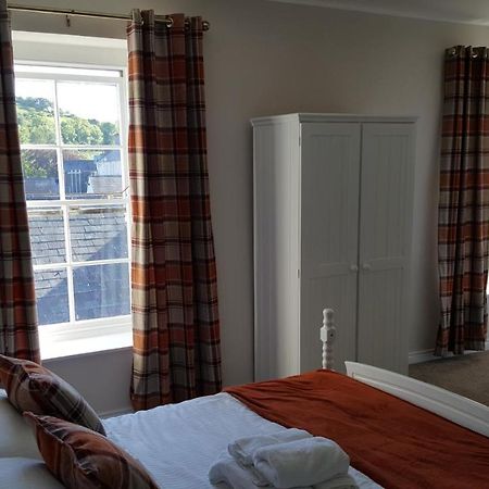 Central Bar Guesthouse Cushendall Buitenkant foto