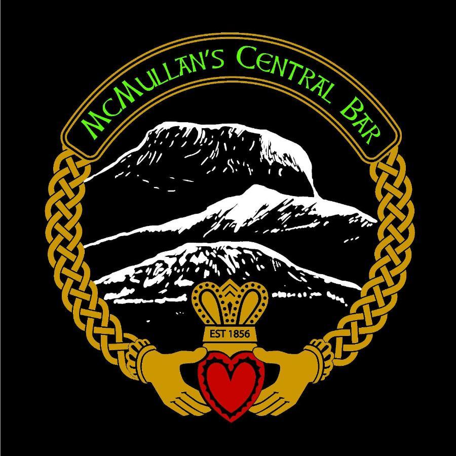 Central Bar Guesthouse Cushendall Buitenkant foto